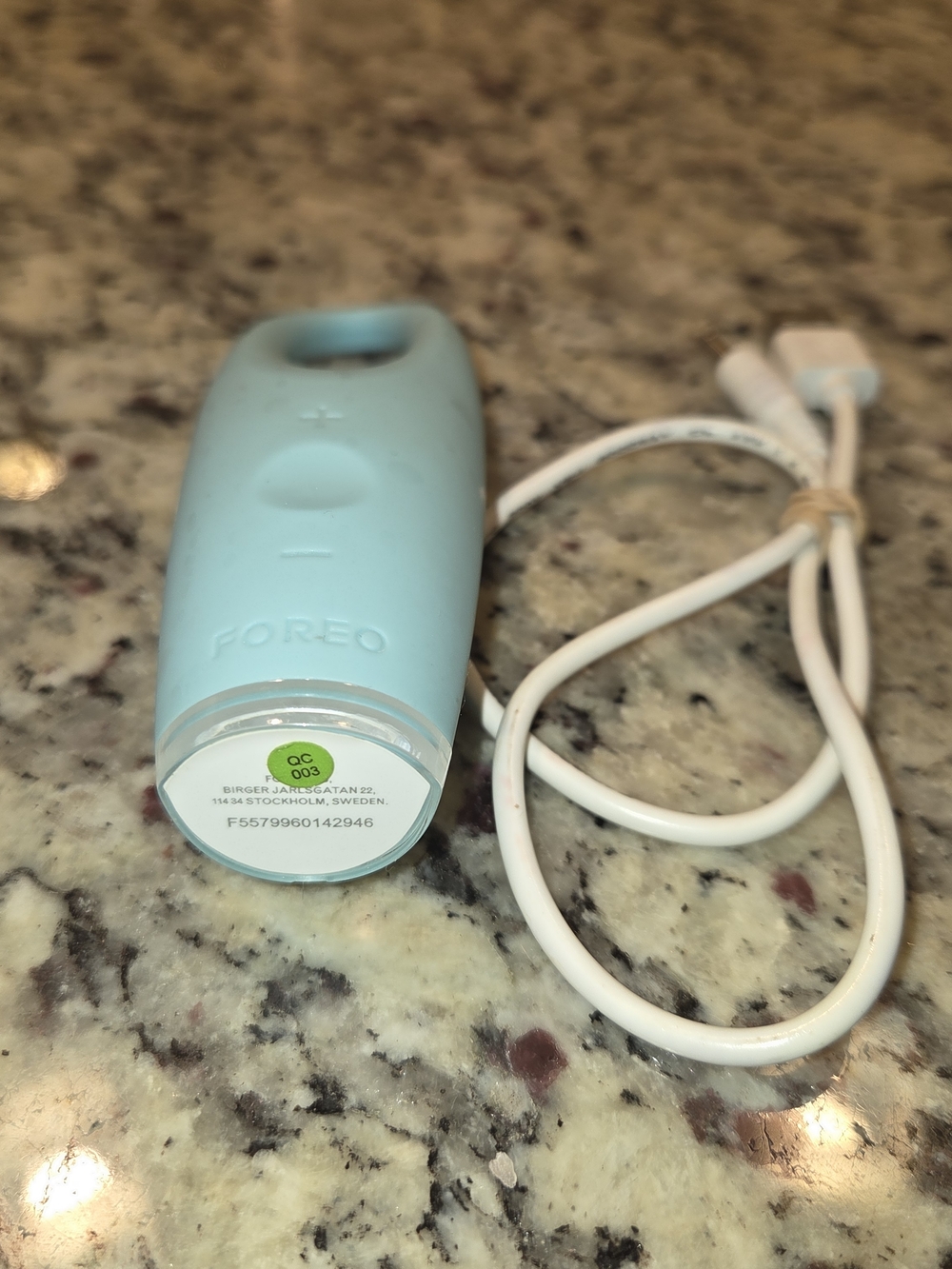 Foreo IRIS Illuminating T Sonic Vibrating Eye Massager